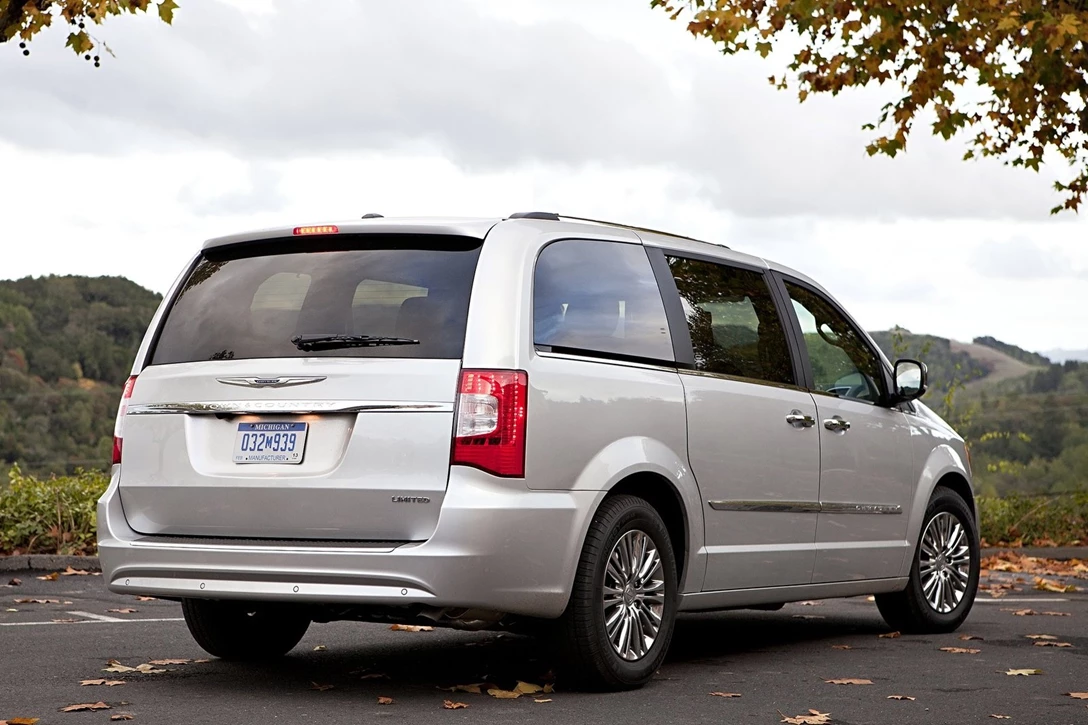 קרייזלר גרנד ויאג'ר 2012