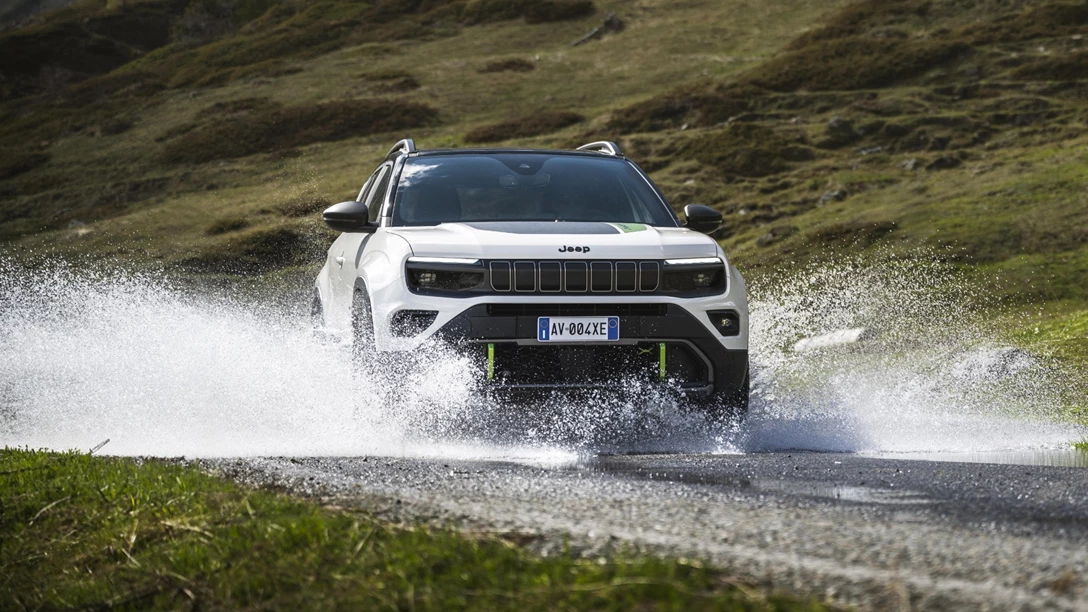 1697041-Avenger4xe (1)-min.jpg