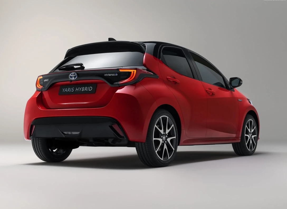 1654636-Toyota-Yaris-2022-03.jpg