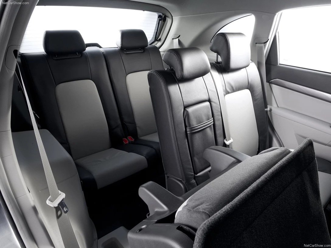 1588890-Chevrolet-Captiva 6.jpg