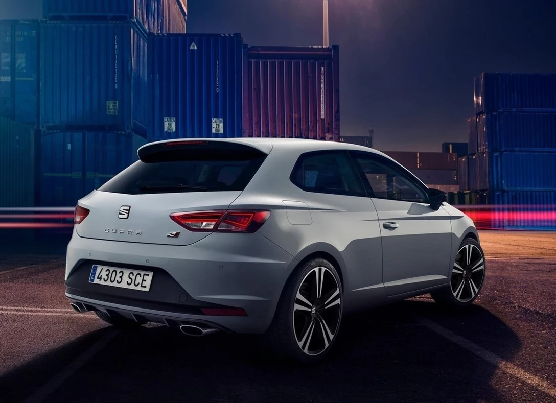 1639786-Seat-Leon-2015-07.jpg