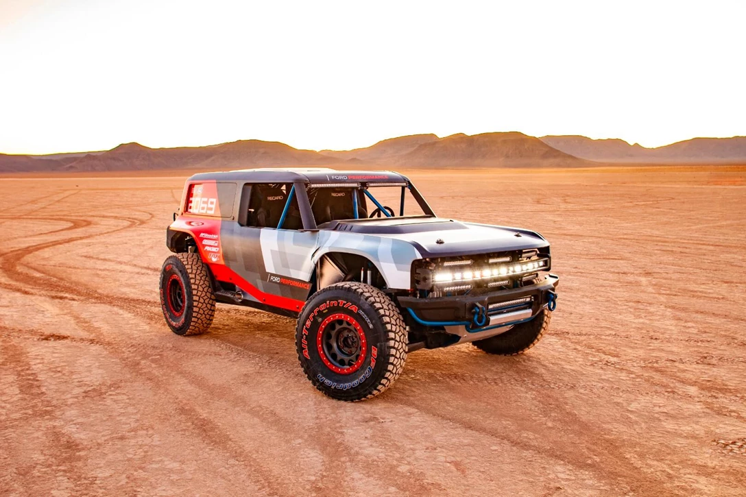 1624716-Bronco_R_3079.jpg