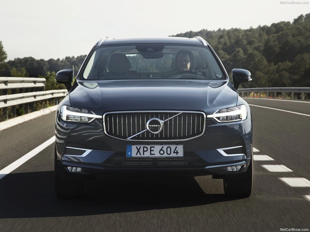 1590174-Volvo-XC60 9.jpg
