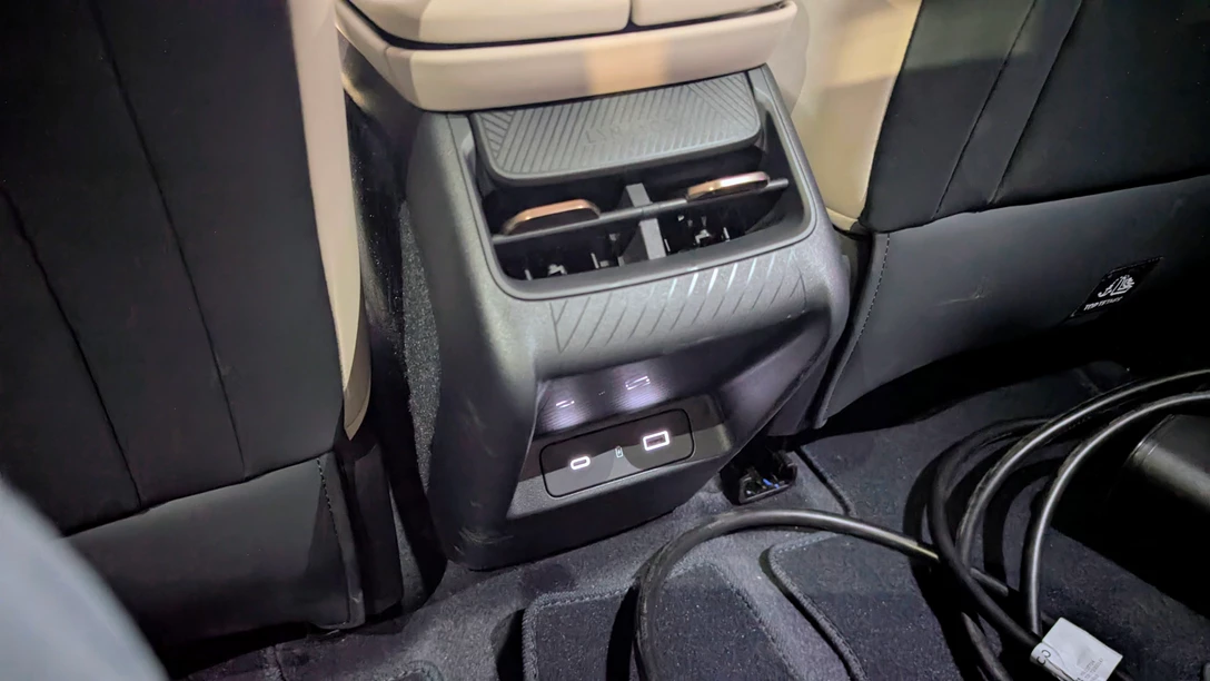 לינק אנד קו 08