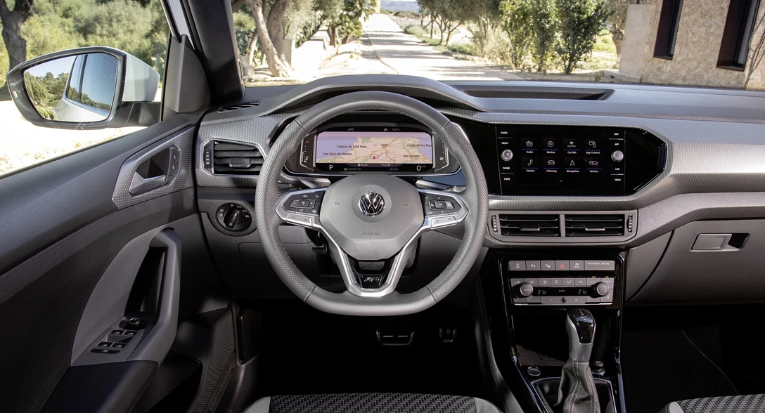 1657098-2019_volkswagen_t-cross_157_1920x1080 (1).jpg