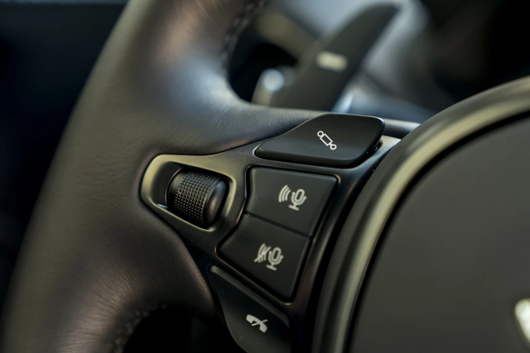 1599152-אסטון מרטין ואנטג מבחן דרכים השקה (52).jpg