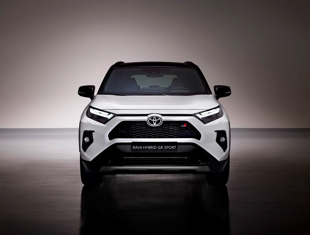 1669937-2022-rav4-hybrid-grs-ext-005.jpg
