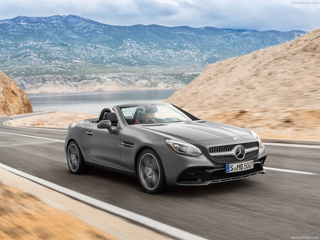 1590268-Mercedes-Benz-SLC 3.jpg
