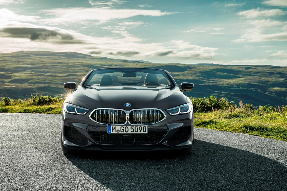 1606087-P90327655_highRes_the-new-bmw-8-series.jpg