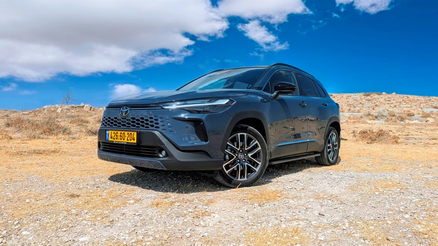 טויוטה קורולה קרוס