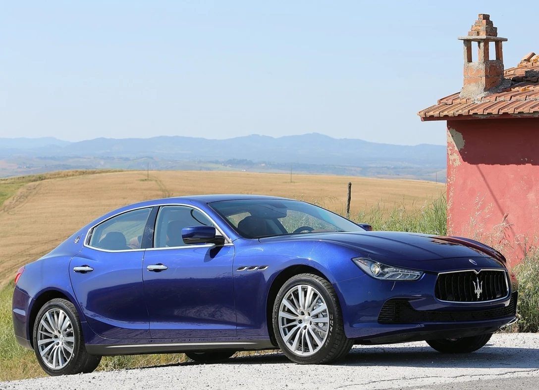 1672369-Maserati-Ghibli-2016-01.jpg