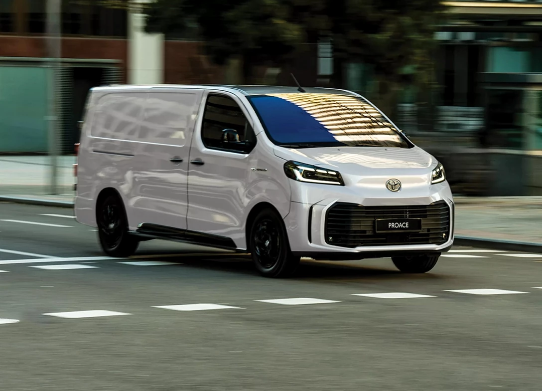 1704883-Toyota-Proace-2024-01.jpg