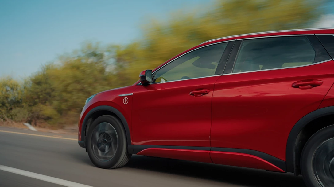 1679148-BYD ATTO 3.00_14_27_20.Still008 copy-min.jpg