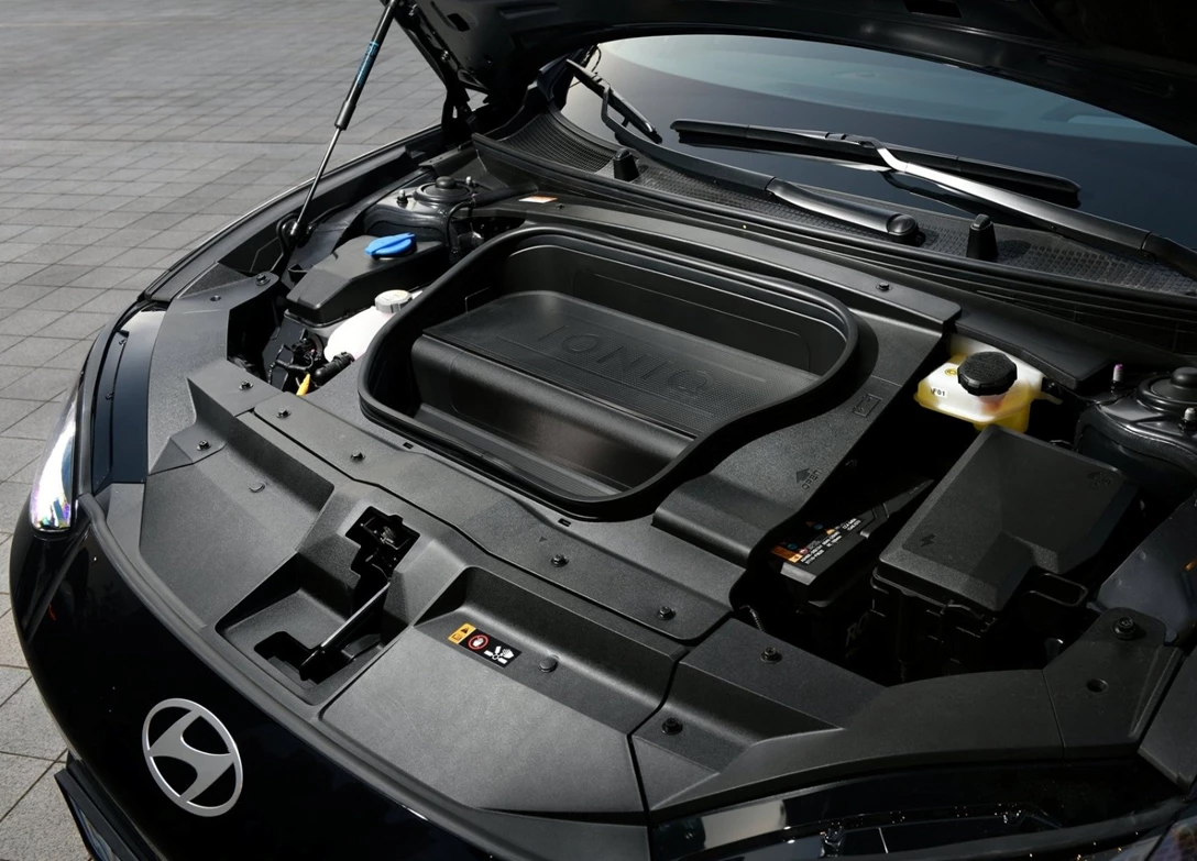 1682090-Hyundai-Ioniq_6-2023-14.jpg
