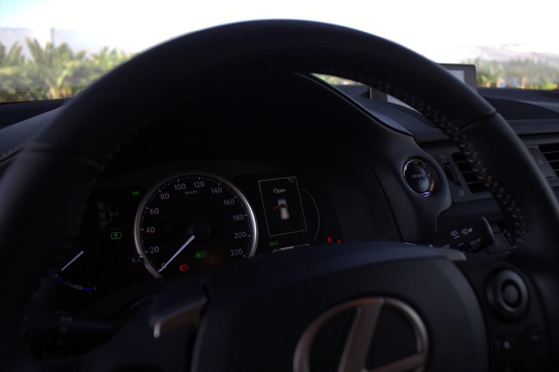 1596369-לקסוס CT200h מבחן דרכים (8).jpg