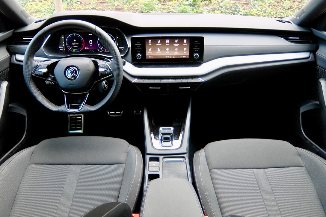 1637292-סקודה אוקטביה 1.0 ל' - 4.jpeg