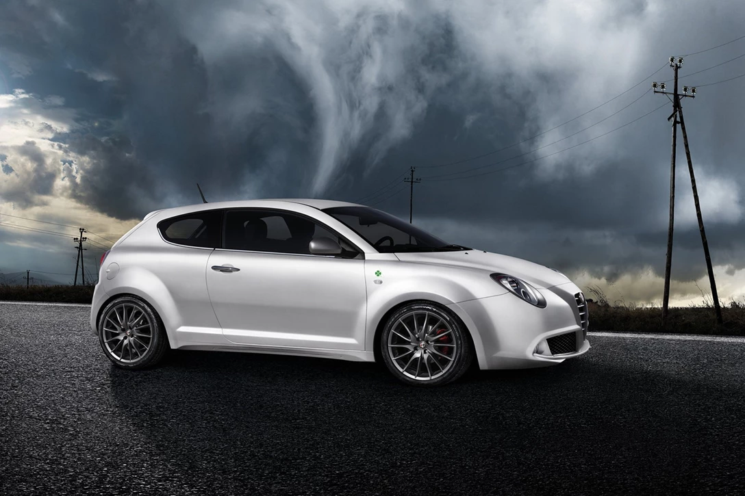 אלפא רומיאו מיטו QV