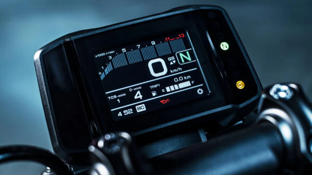 1673838-2021-Yamaha-MT09DX-EU-Detail-007-03_Mobile.jpg
