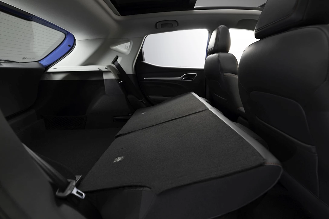 1684924-MG-ZS-EV-folded-rear-seats.jpg