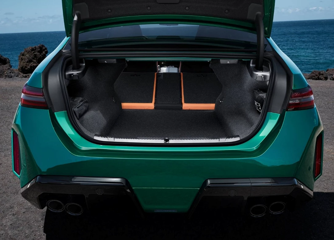 1707413-BMW-M5-2025 (14).jpg