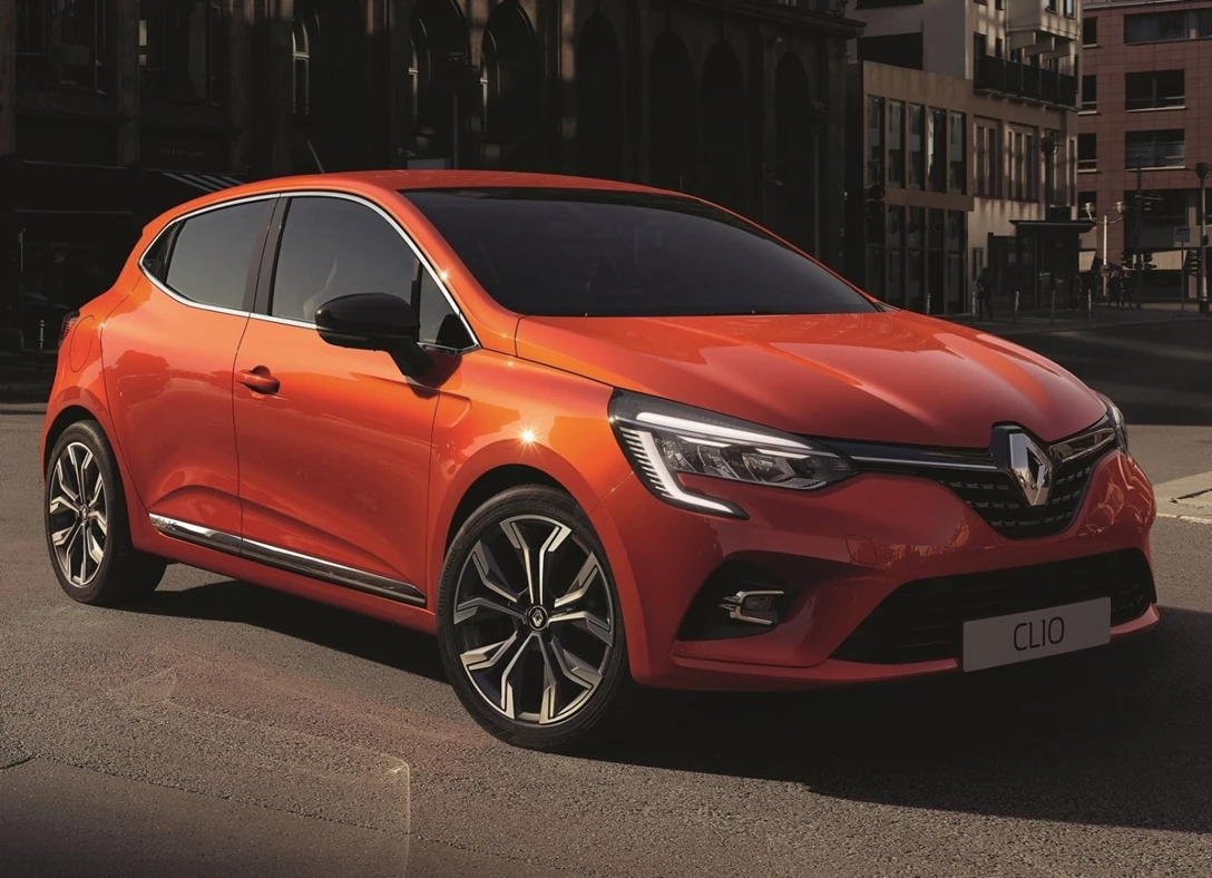 1651969-Renault-Clio-2022-03.jpg