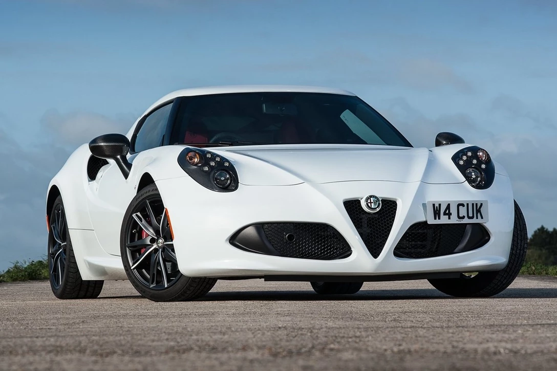 אלפא 4C קופה וספיידר