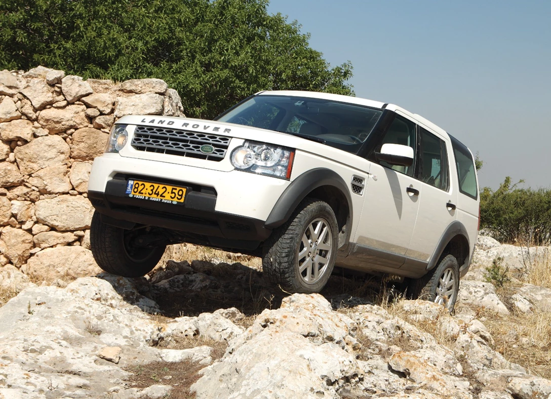 1671774-לנד רובר דיסקברי 4 2.7 GS.jpg