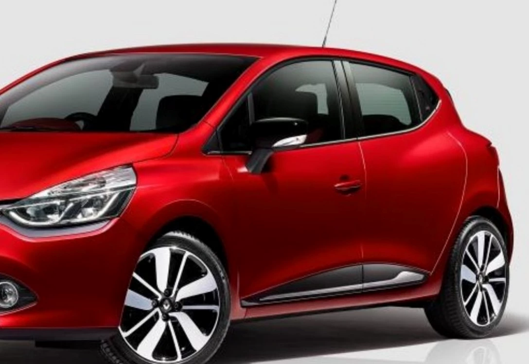 1653214-Renault-Clio-2015-main1.jpg