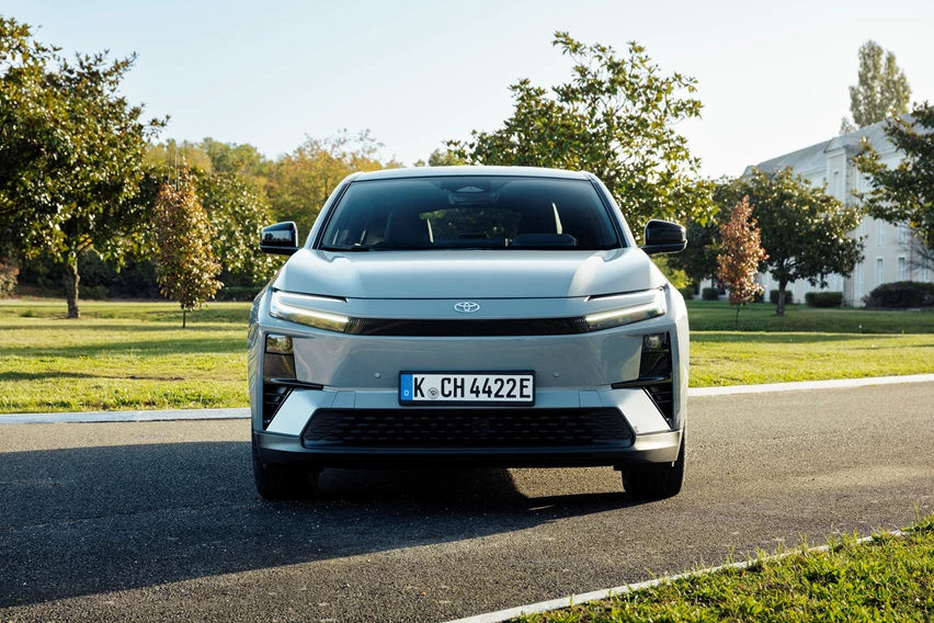 2026_CHR+_Mid+ Grade Cement Grey Monotone_Static_007.jpg