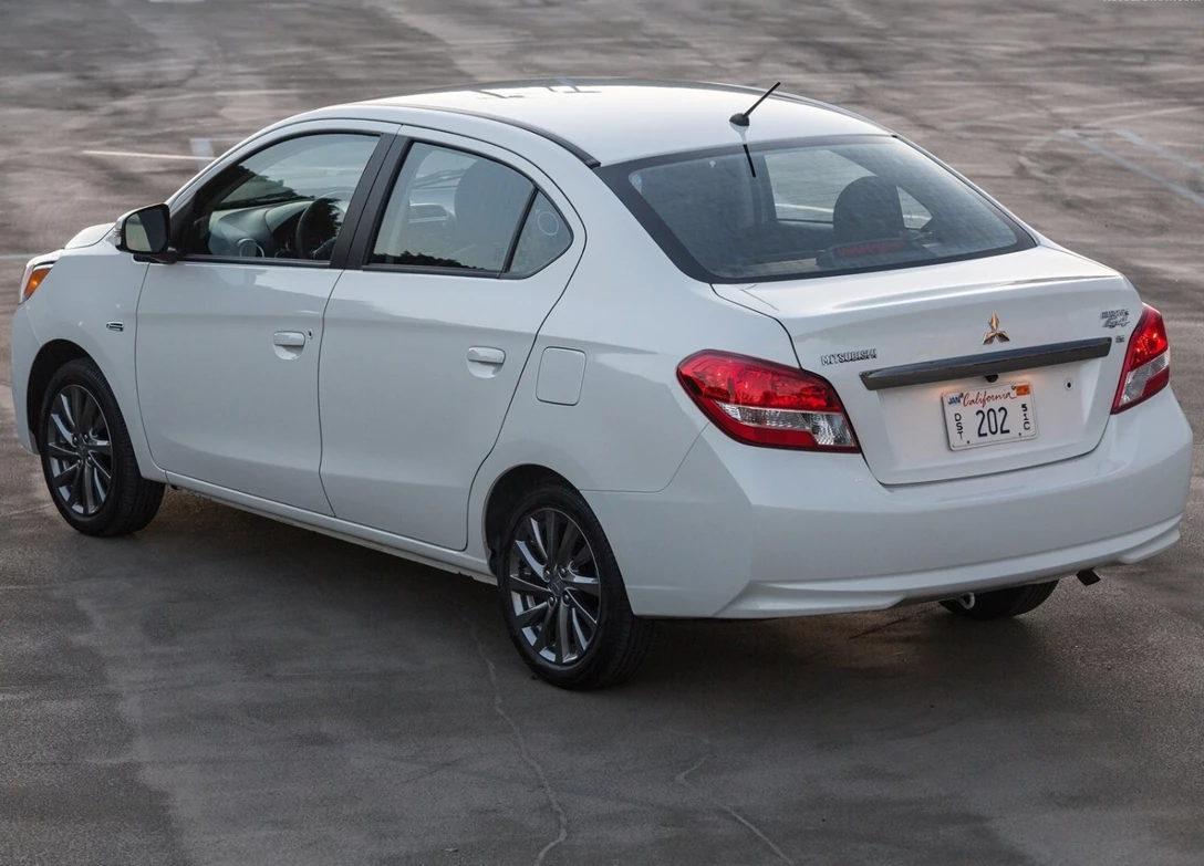 1643410-Mitsubishi-Attrage-2018-02.jpg