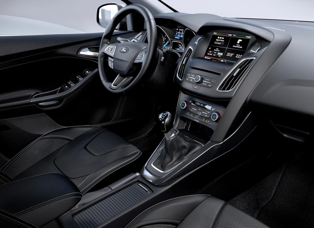 1648563-Ford-Focus-2015-05.jpg