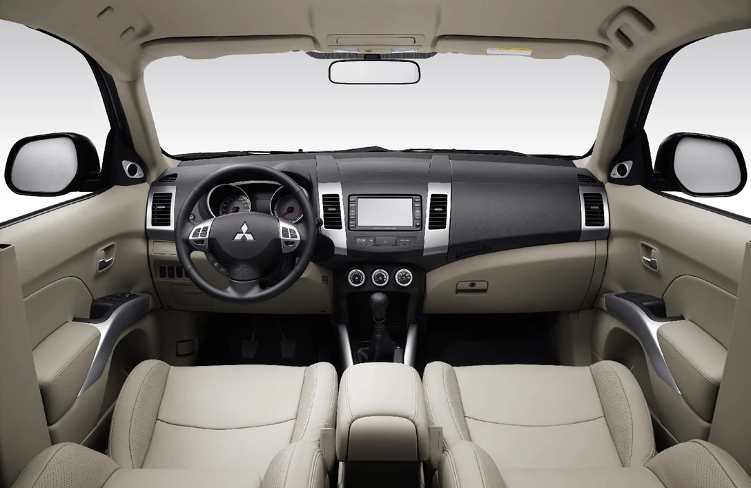 מיצובישי אאוטלנדר