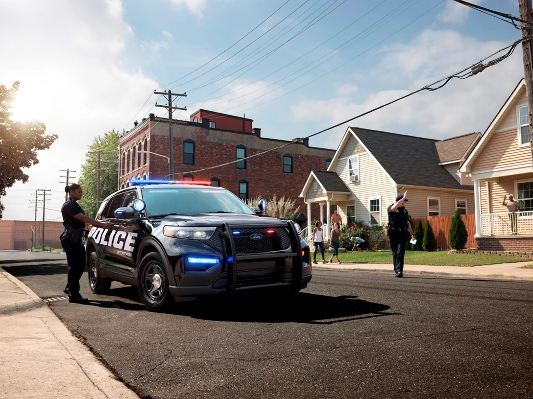 1609304-2-All-new-2020-Ford-Police-Interceptor-Utility-Hybrid-Ford's-first-pursuit-rated-hybrid-police-SUV.jpg