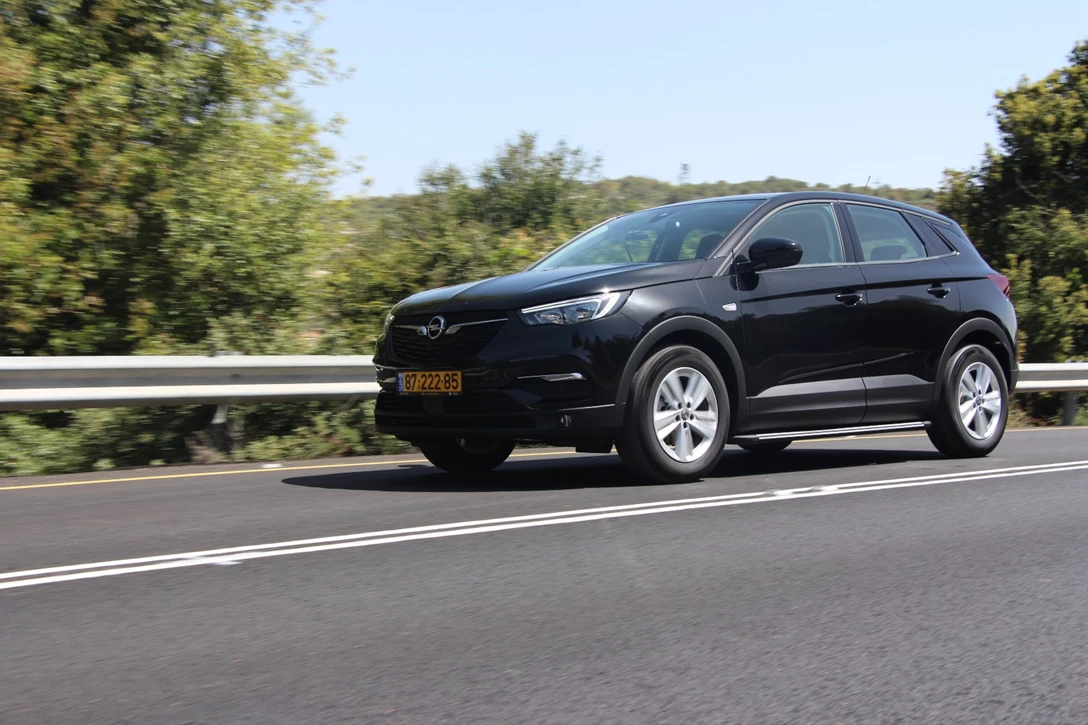 1593534-אופל גרנדלנד X (9).JPG