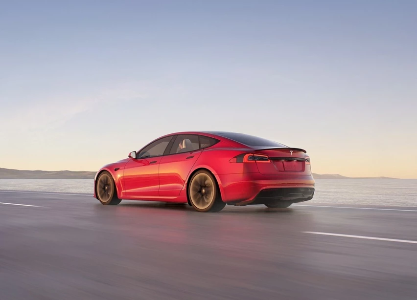 1673269-TESLA-MOTORS-Model-S-2023-04.jpg