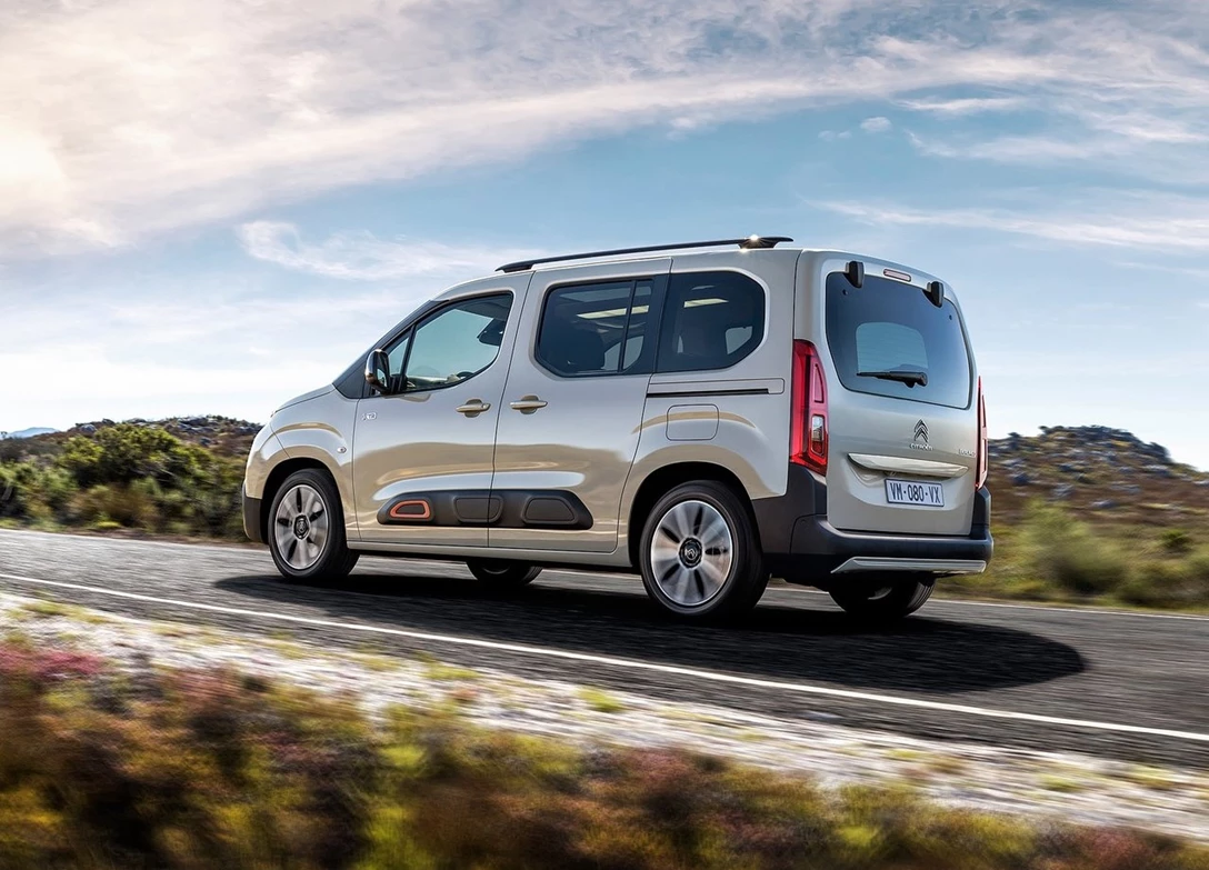 1665731-Citroen-Berlingo-2019-02.jpg