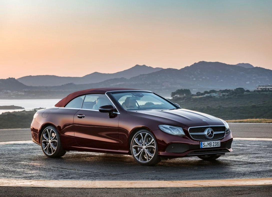 1660641-Mercedes-Benz-E-Class_Cabriolet-2019-01.jpg