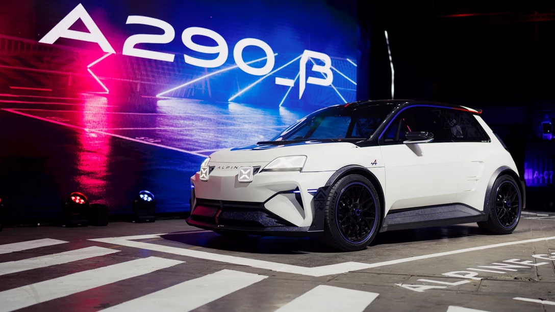 1682372-A290_ show-car reveal - Bristol-min.jpg