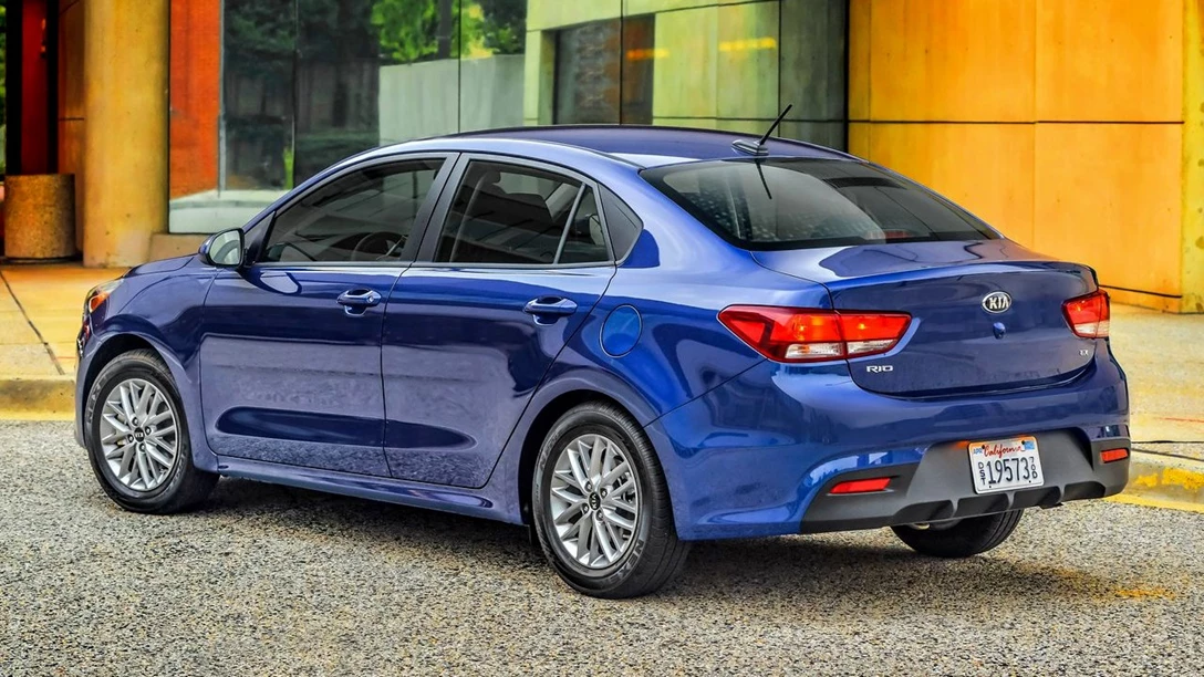 1686072-Kia-Rio_Sedan-2018-1280-1e.jpg