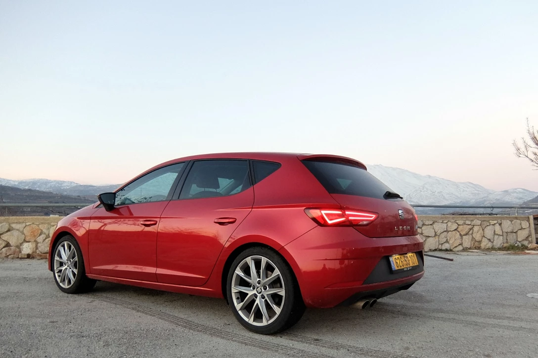 1613877-סיאט לאון 1 (3).JPG