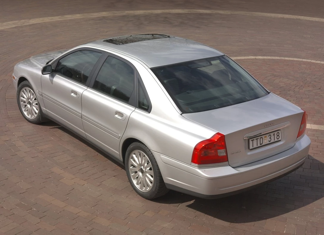 1603873-Volvo-S80-1998-2005-4.jpg
