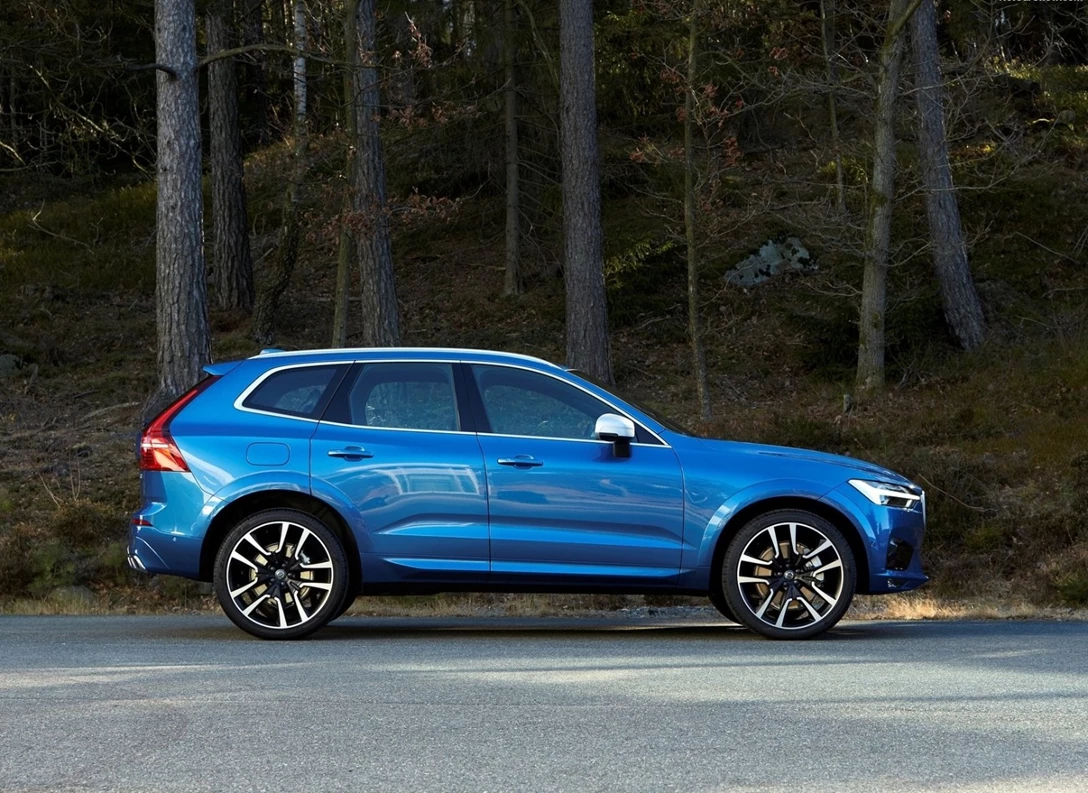 1646057-Volvo-XC60-2021-04.jpg