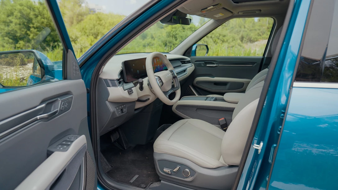 1698878-KIA EV9 2024.01_29_02_14.Still065-min.jpg