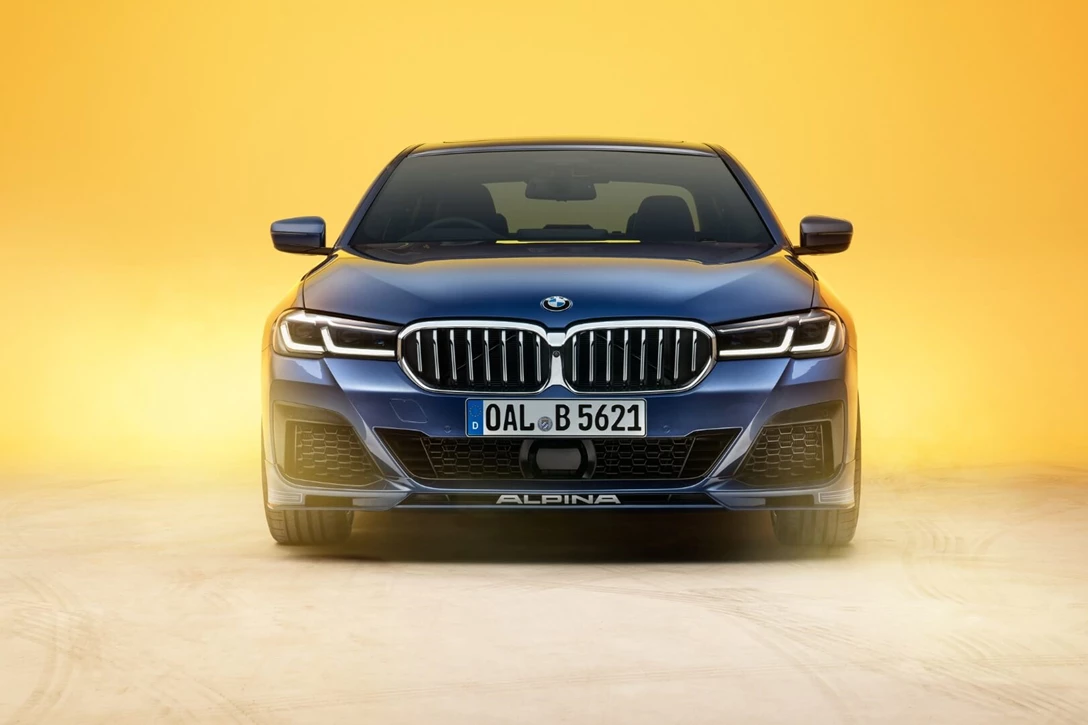 1632929-BMW_ALPINA_CMYK_B5_03 copy.jpg