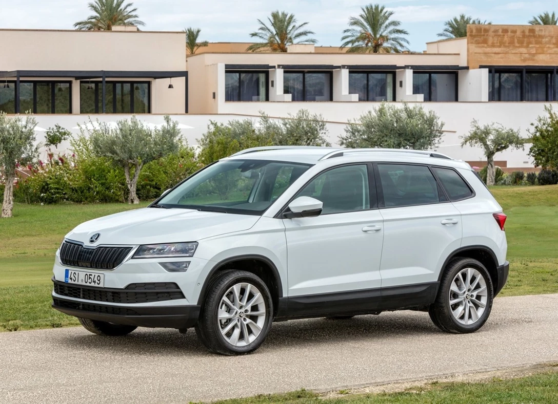 1638926-Skoda-Karoq-2019-01.jpg