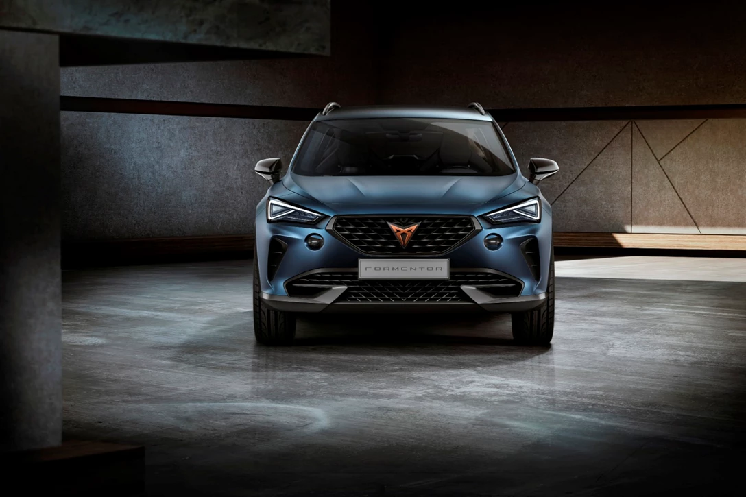 1612578-CUPRA-Formentor-a-unique-concept-car-for-a-special-brand_02_HQ.jpg