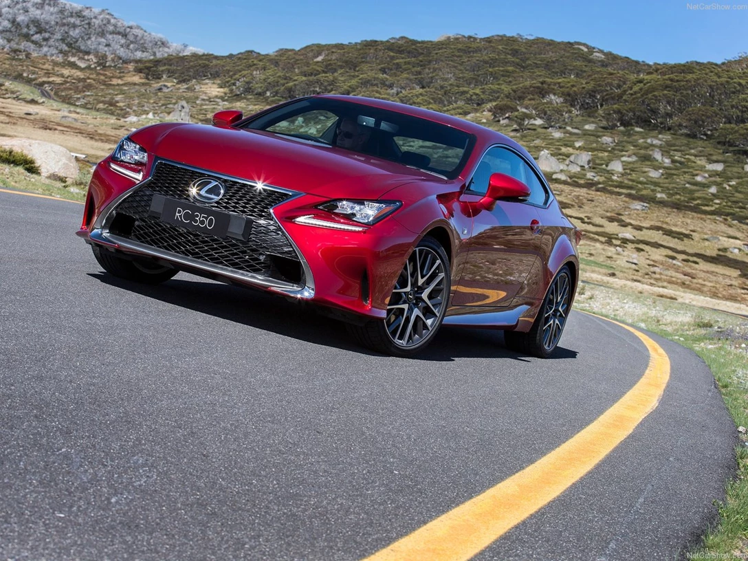 1588335-Lexus-RC 3.jpg