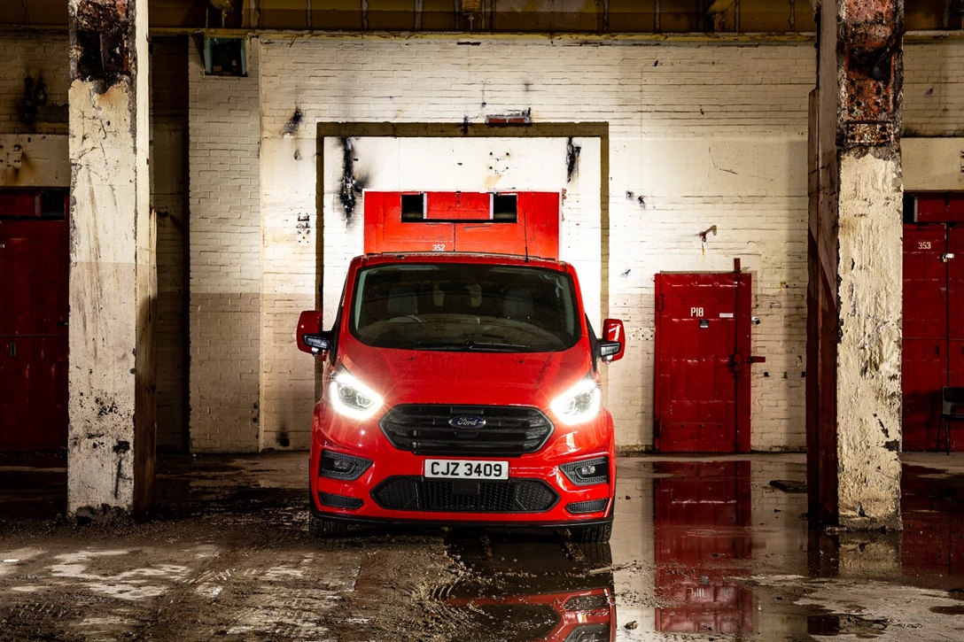 1595185-MS-RT Transit Custom-35.jpg