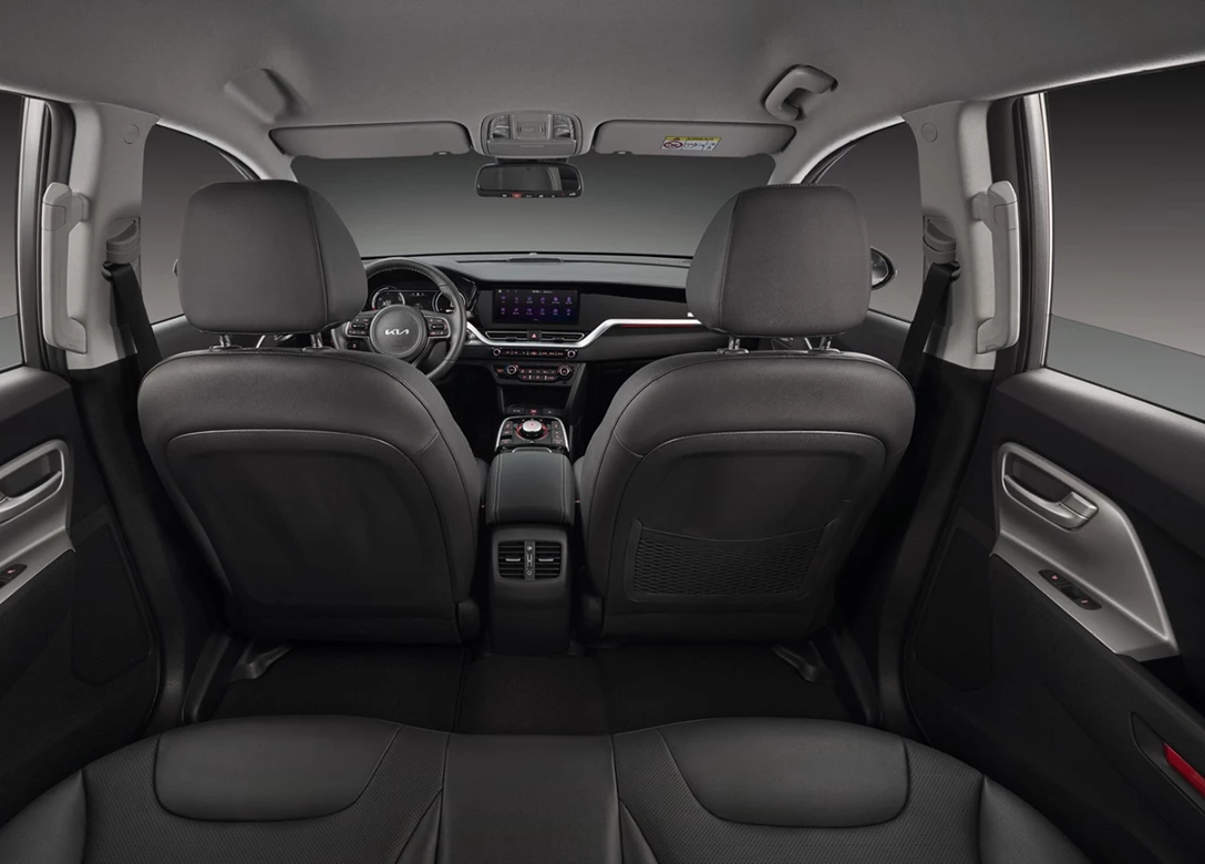 1667194-Kia-Niro-Plus-2022-13.jpg