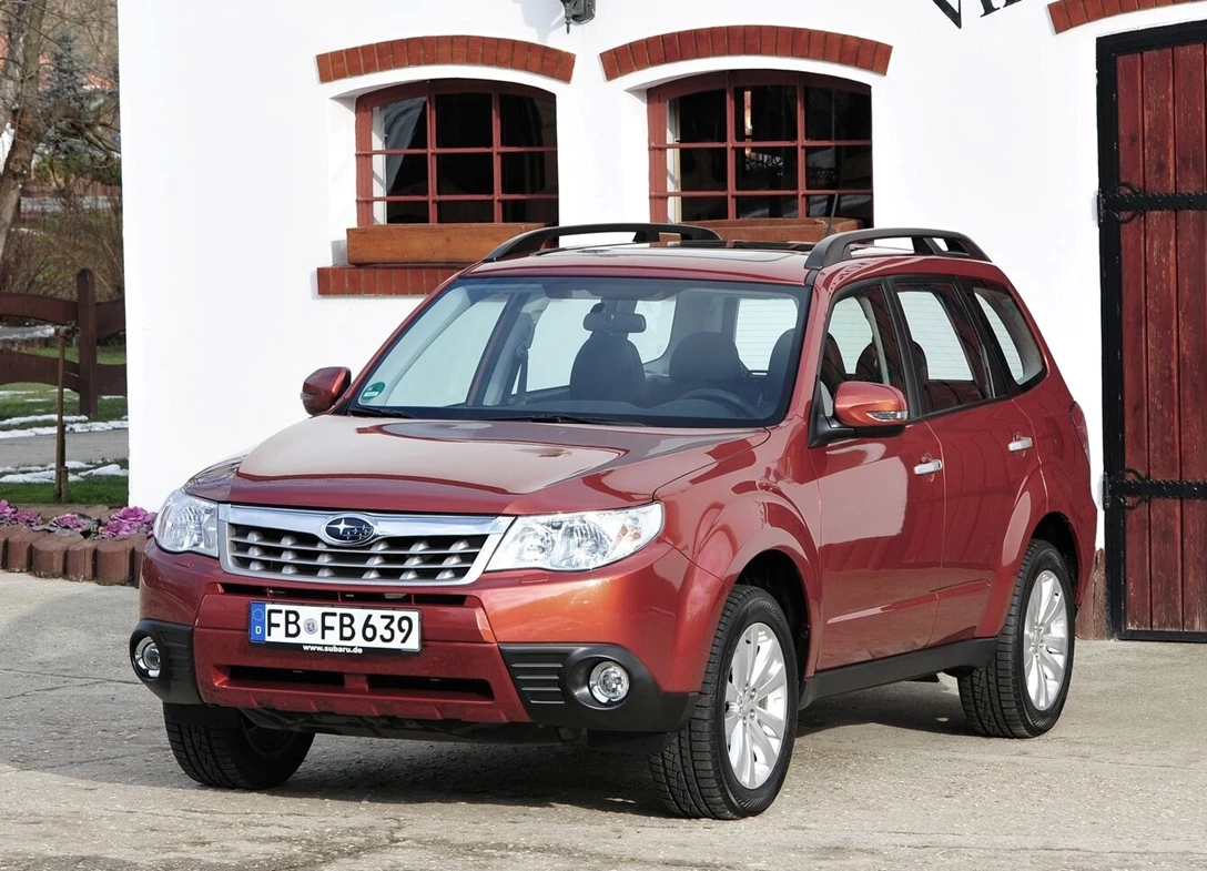1687219-Subaru-Forester-2011-00.jpg